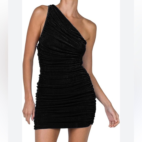 Hotouch Dresses & Skirts - NWT Velvet Like One shoulder Bodycon Ruched Mini cocktail party dress